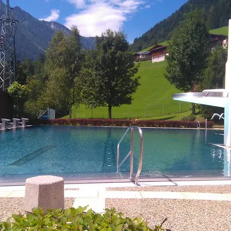 菲恩豪斯昂特布恩豪斯度假屋 弗林肯贝格