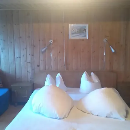 度假居 菲恩豪斯昂特布恩豪斯度假屋 弗林肯贝格