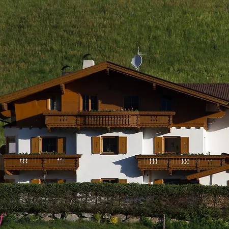 菲恩豪斯昂特布恩豪斯度假屋